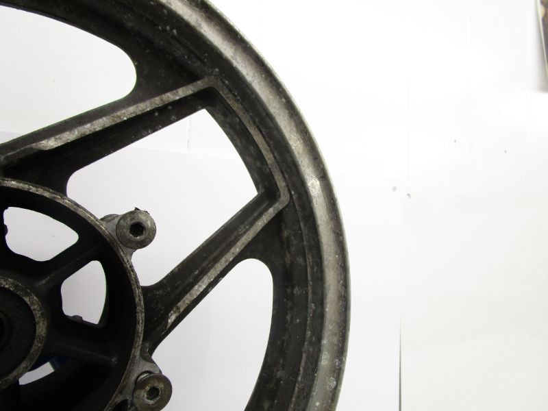 85 Kawasaki Ninja ZX 900 A GPz Front Wheel Rim 16